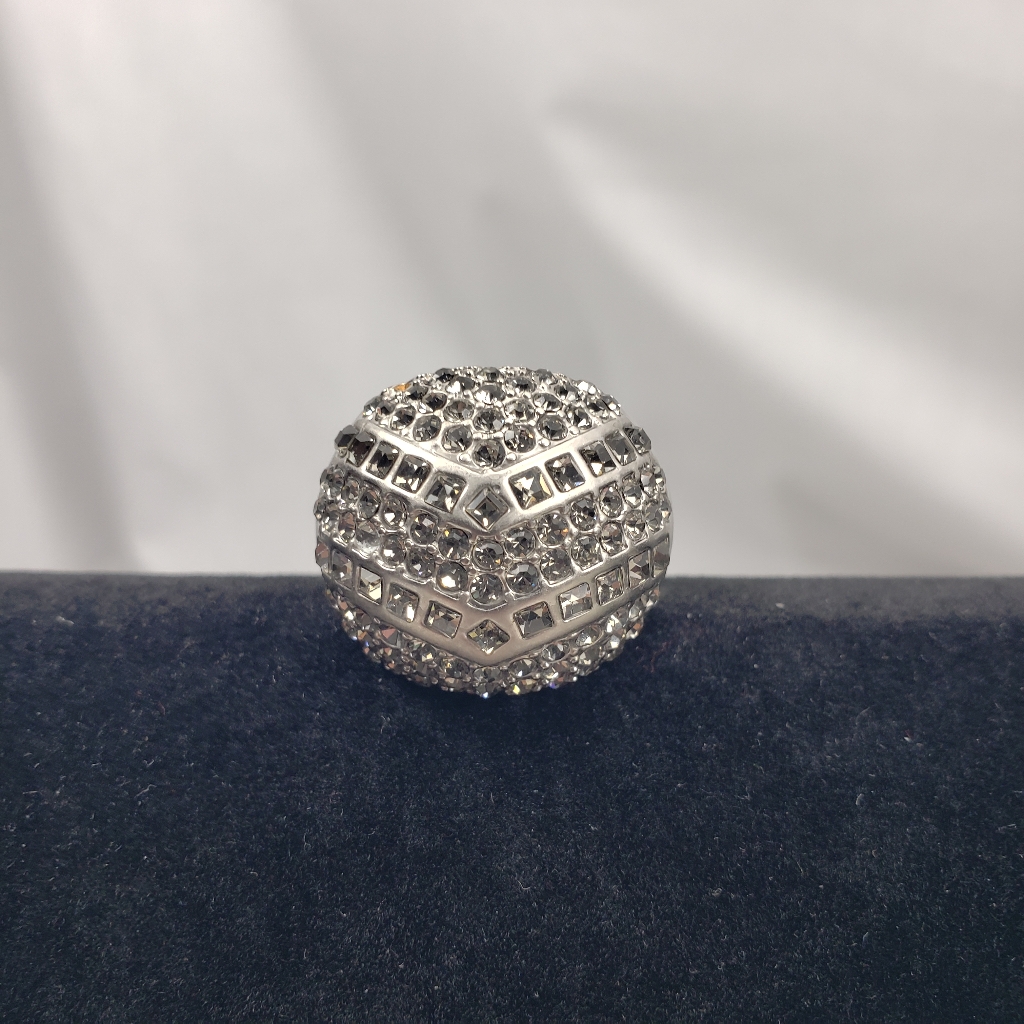 Kiam Family Silver Rhinestone Sparkle Domering!Size 7